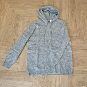 G.O.T merino hoodie - Storlek XL