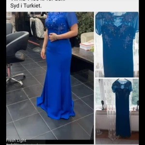 Kläning - Super fin blå färg. Syn i turkiet. Passar Xs och S