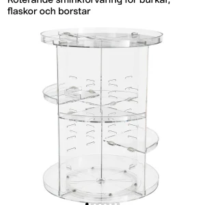 Snurrande smink bricka - En snurrande smink bricka från Clas Ohlson som är som ny. Man kan ändra de olika hyllorna hur man vill ha dem .Nypris är 150, säljer för 50+frakt💗