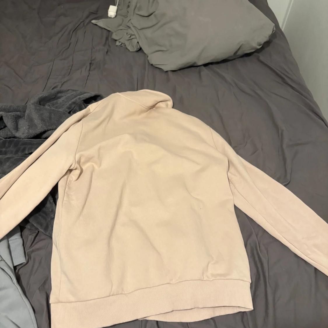 Beige hoodie med dragkedja - 90
