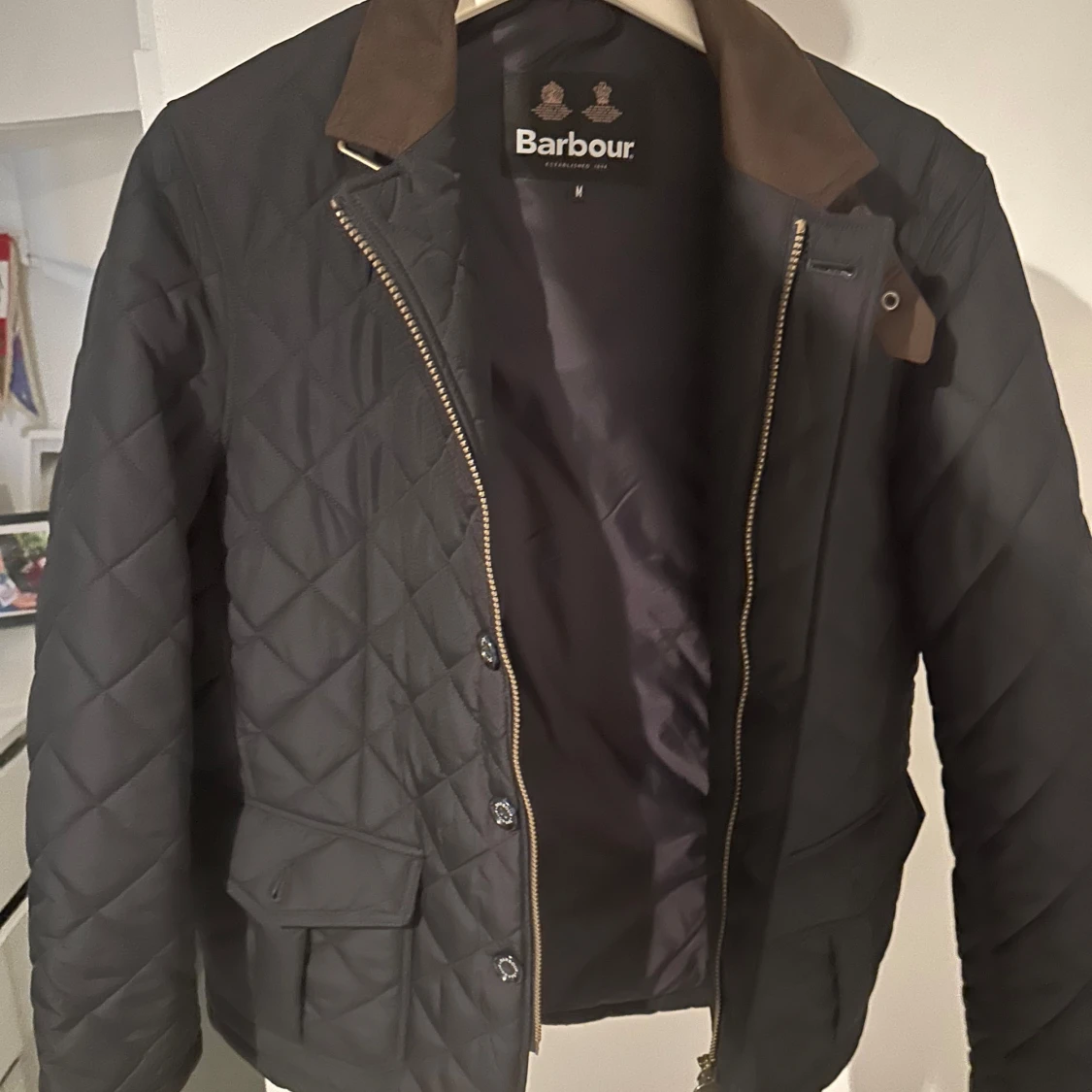 Svart quiltad jacka från Barbour - 90