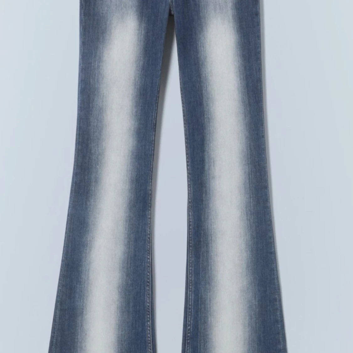 Blå bootcut jeans