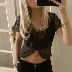 Spets bolero - Första bilden är lånad💓 Knappt använd! Svart/grå