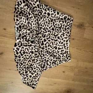 Leopard kjol - Leopard kjol