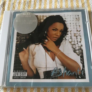 Ashanti Cd - CD-skiva med Ashanti - The #1. Fått den men aldrig spelat den själv. Kan skickas emot frakt eller mötas upp i Hbg/Malmö. Endast pm vid köp.