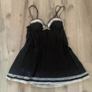 Flowy linne - Bra skick, inte använd. 