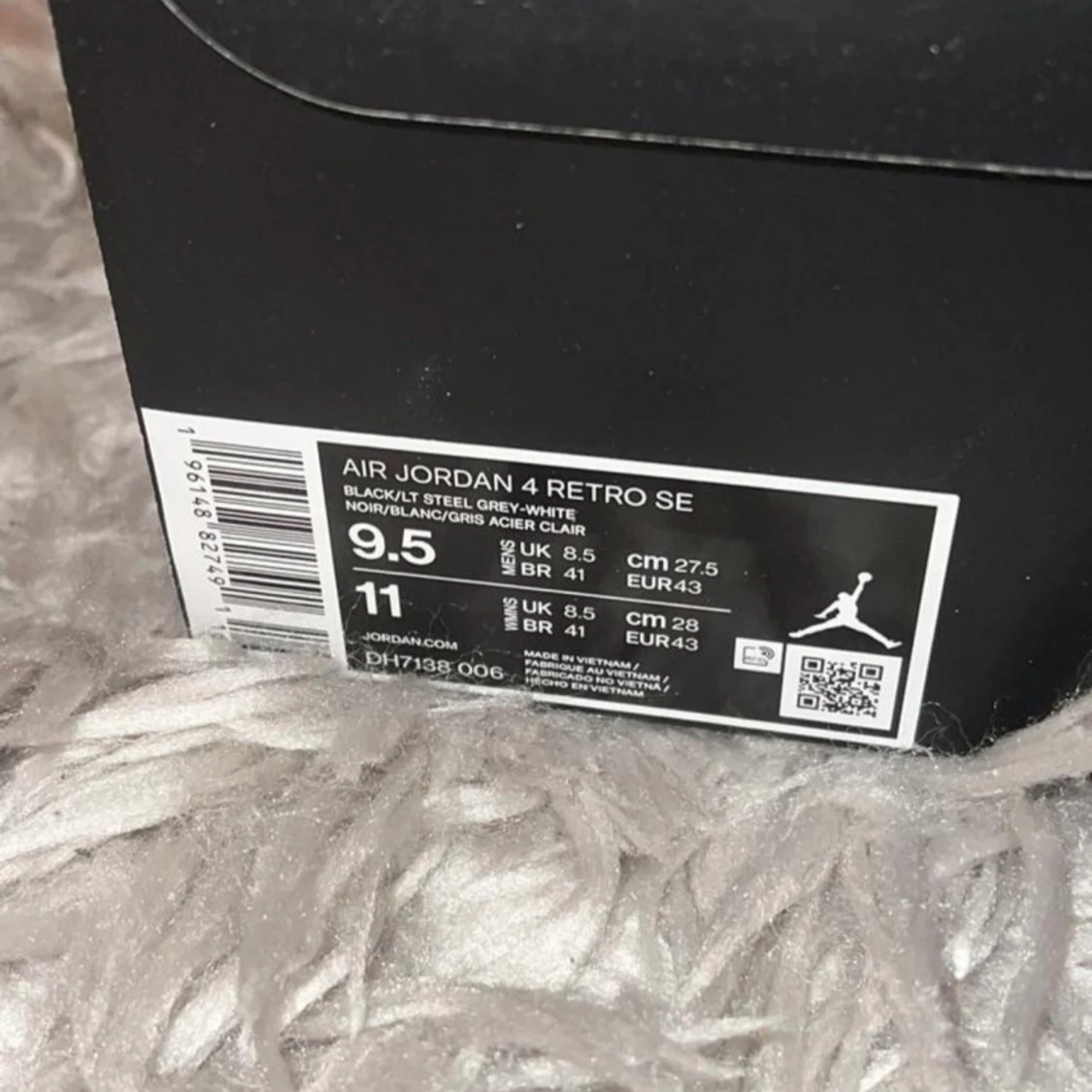 Jordan 4 Black Canvas - 2