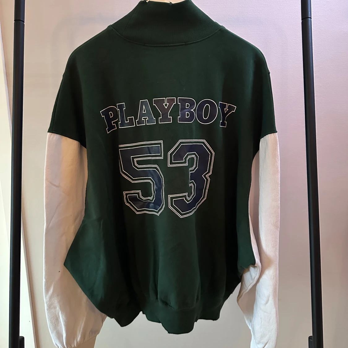 Grön och vit tröja från Playboy x Missguided - 90