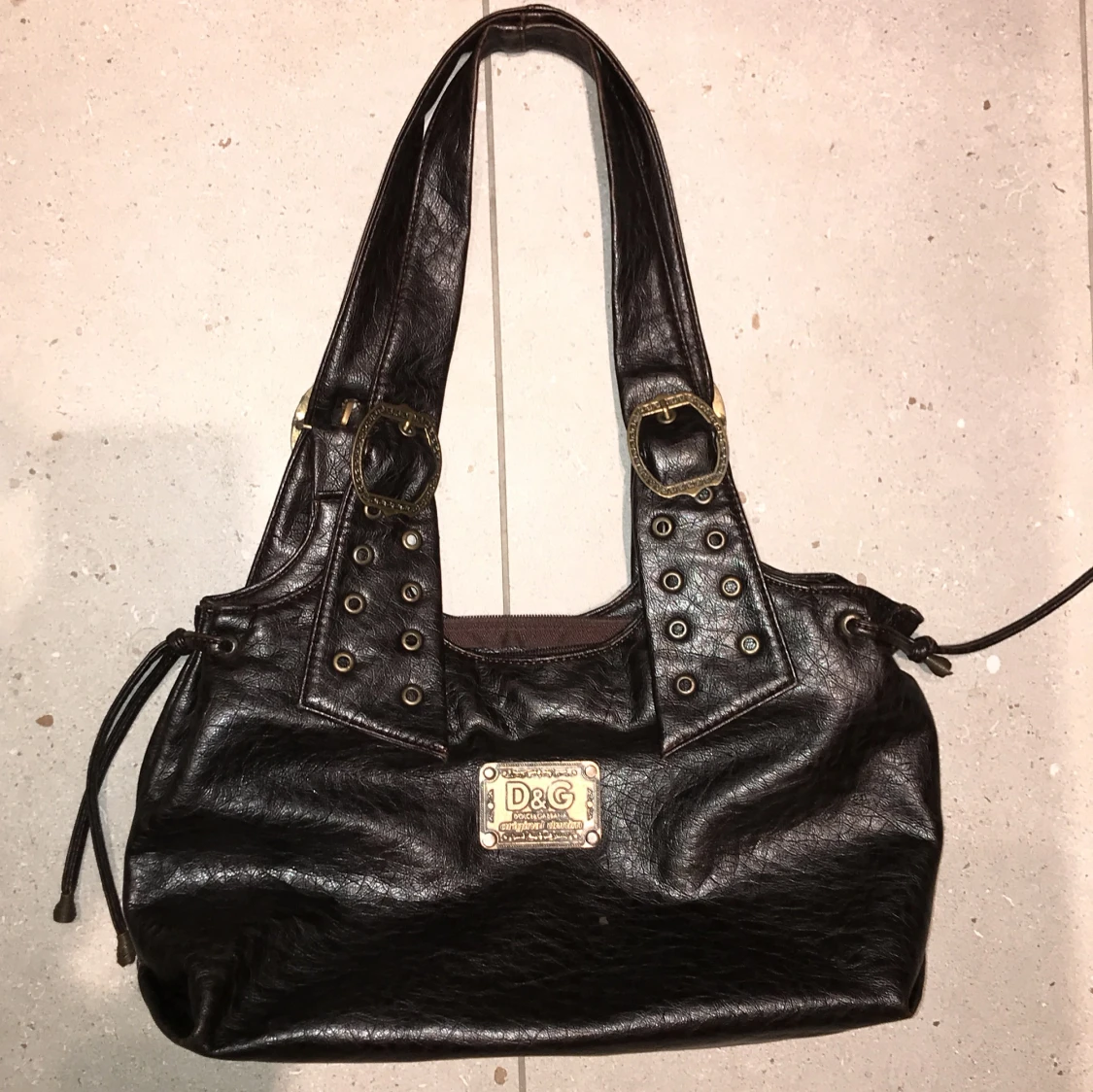 Brun axelväska  - 91