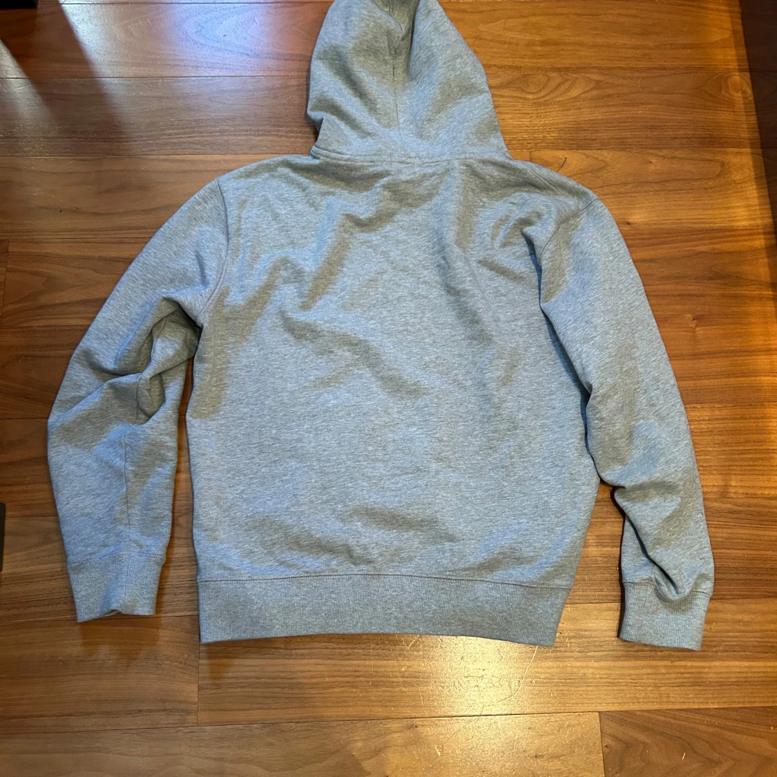 Grå hoodie från Ralph Lauren - 82