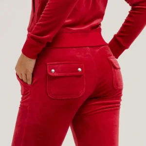 Röda juicy byxor  - Säljer mina röda juicy byxor, storleken xs