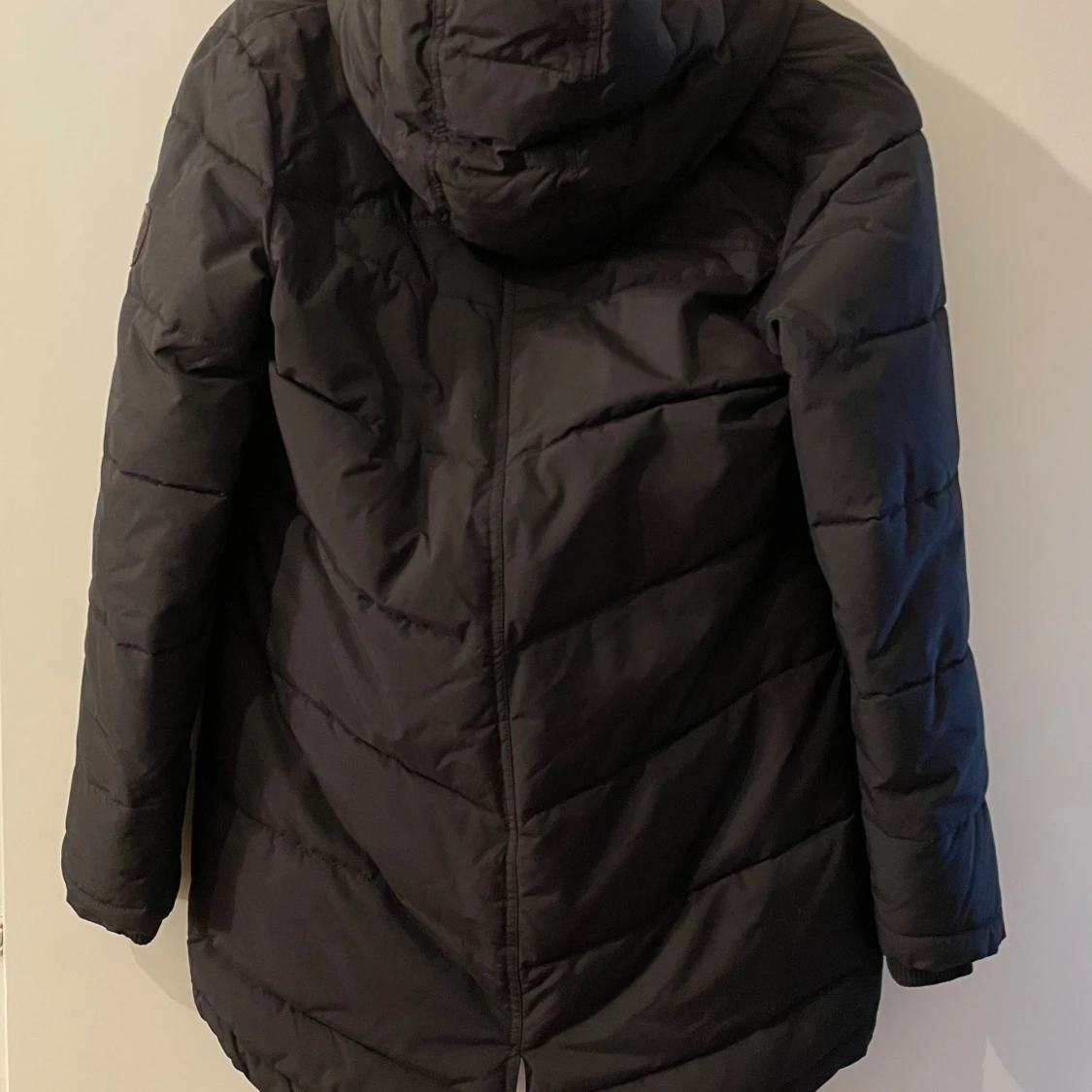 Svart dunjacka från Everest - 90