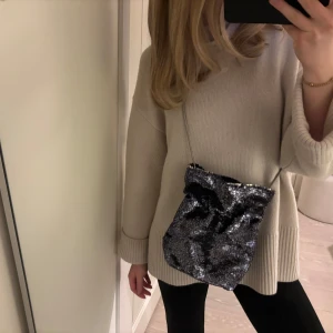 Paljettväska - Sjukt cool paljettväska😍