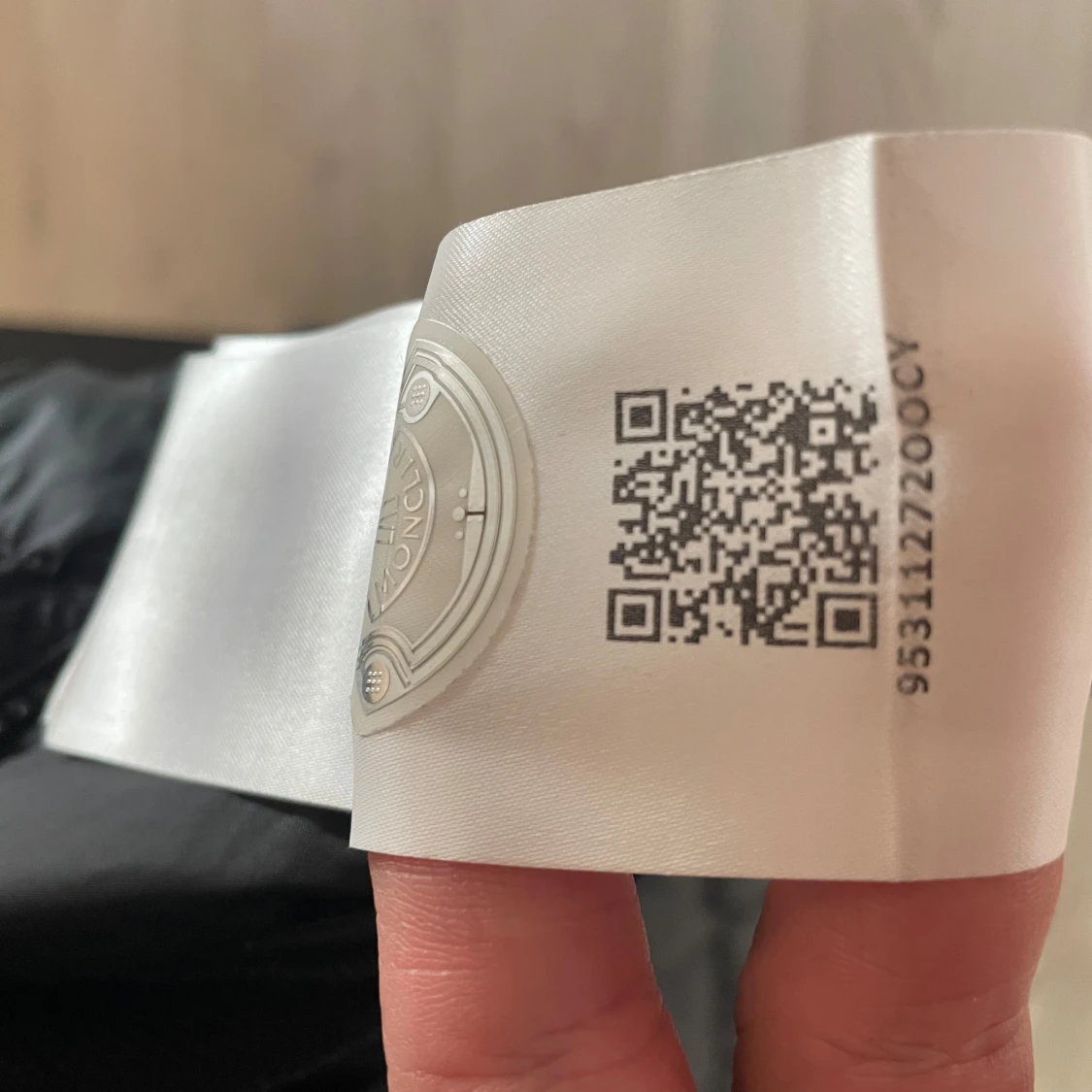 Moncler Cardigan - 92