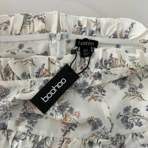 Boohoo maxiklänning - Oanvänd klänning med prislapp kvar!