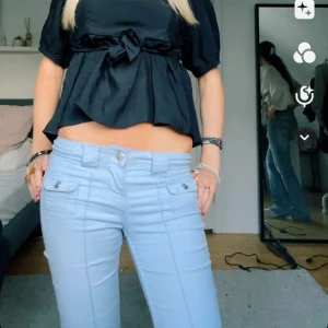 Hm jeans  - Super snygga hm jeans. Inga defekter. Är i storlek 32 men passar mig som är 34