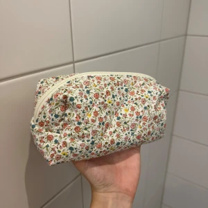 Necessär Hemtex - Aldrig använd, jättefin 