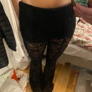 Spetsbyxor  - As snygga spetsbyxor i nyskick passar mig i längs som är 158.