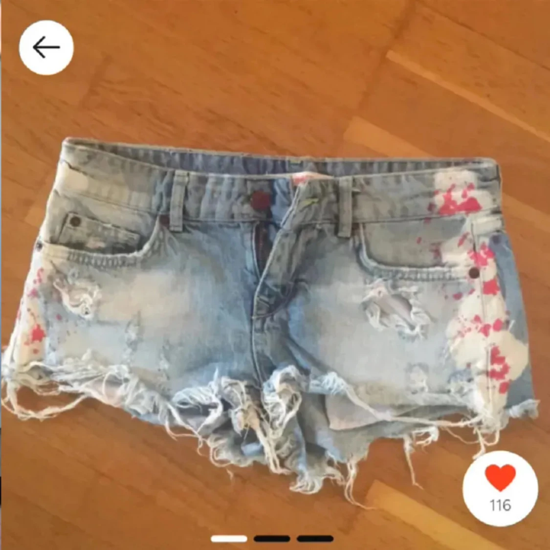 Lågmidjade jeansshorts  - 1