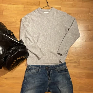 Merinoull tröja  - 10/10 skick, riktigt snygg tröja bara.