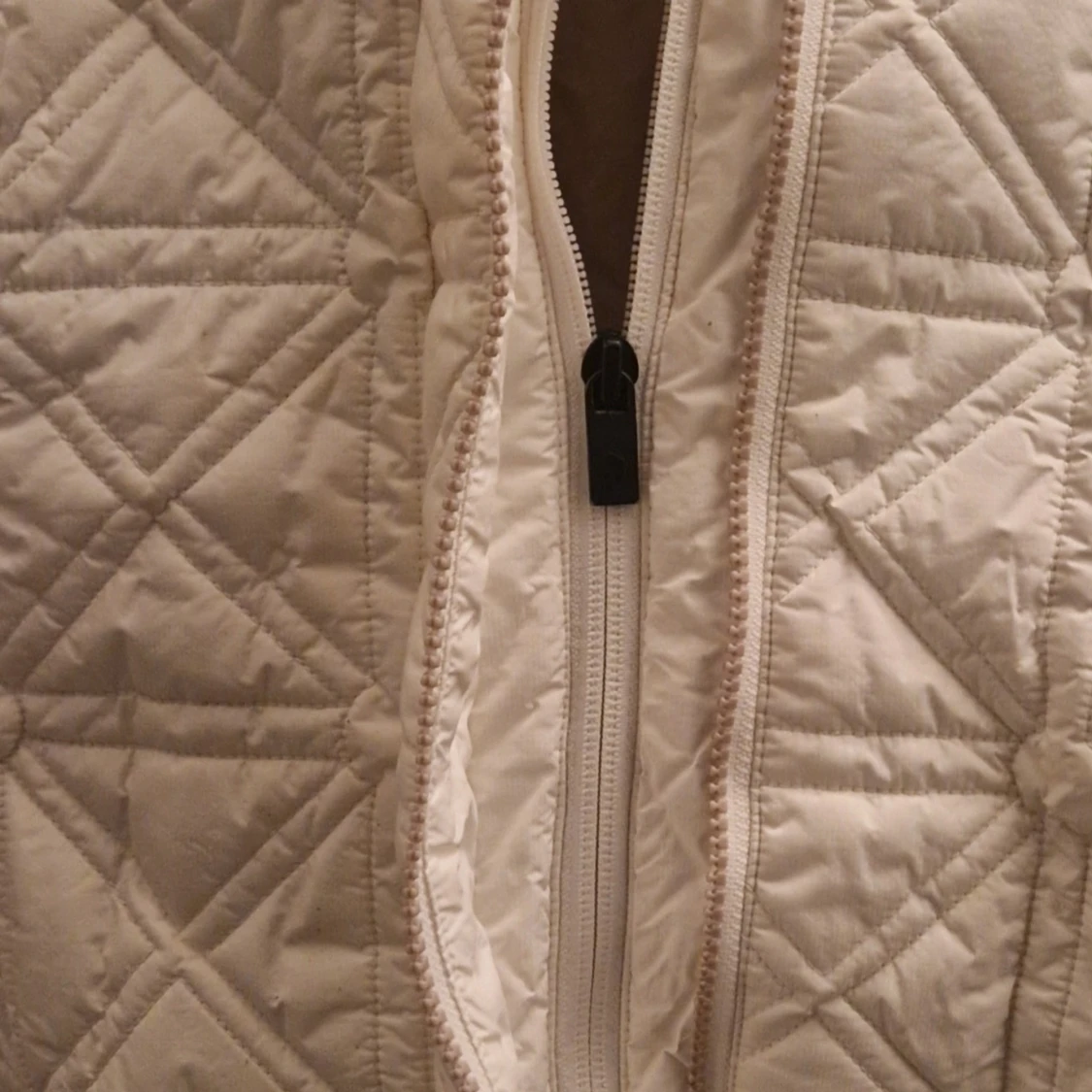 Vit jacka från Peak Performance - 3