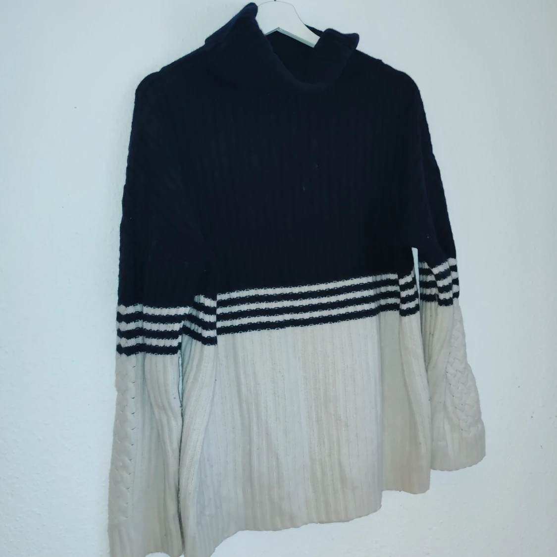 Randig stickad tröja från Lexington - 1