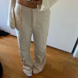 Kostymbyxor linne - Storlek 38🫧🤍