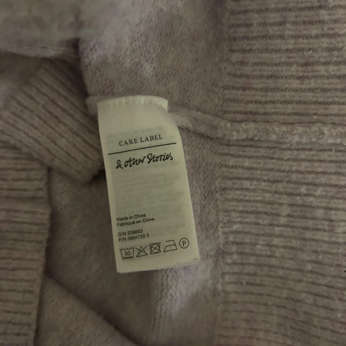 Stickad tröja  - 91