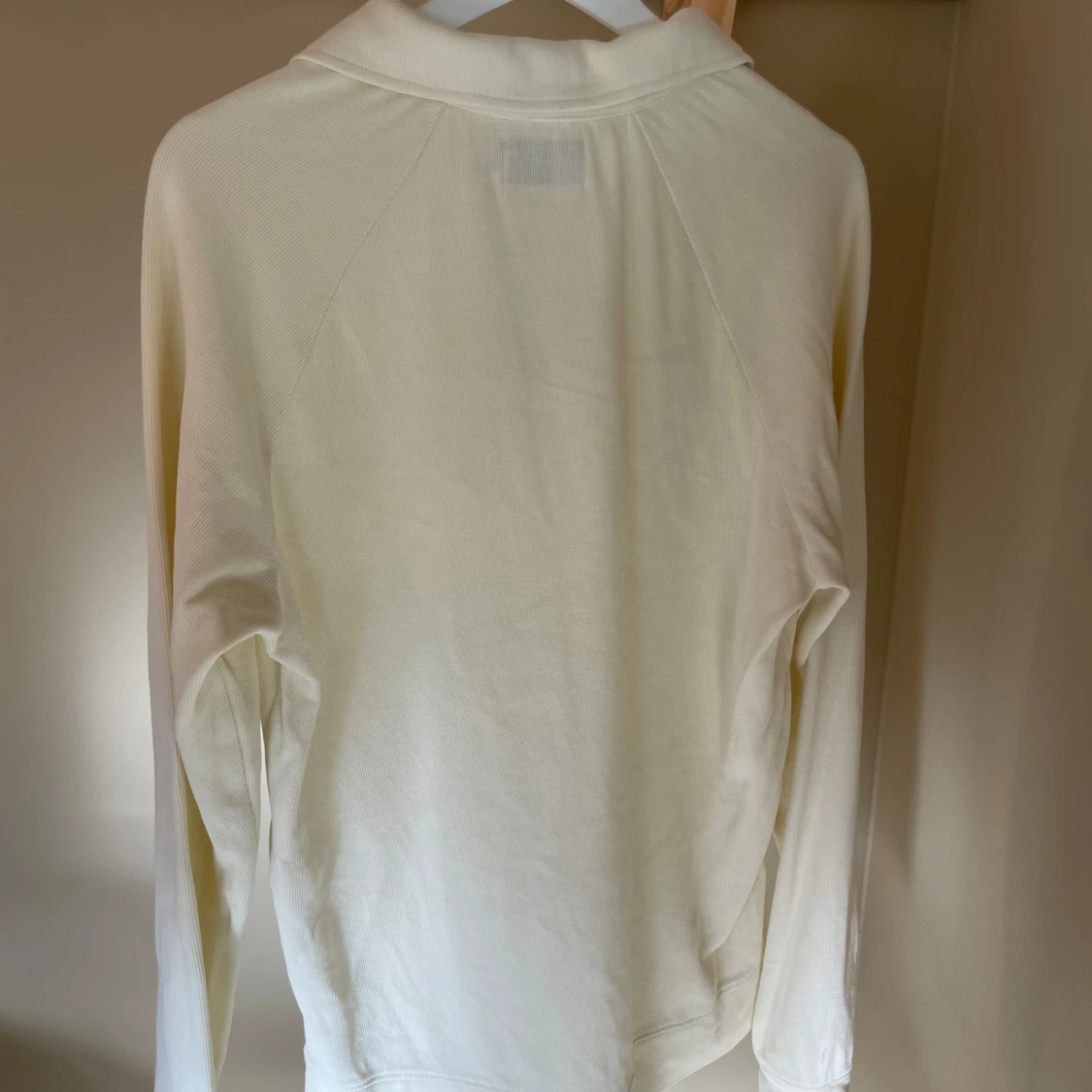 Beige tröja med dragkedja från East West - 91