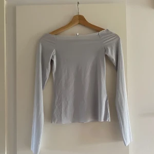 Grå tunn tröja  - En från tunn tröja från weekday 