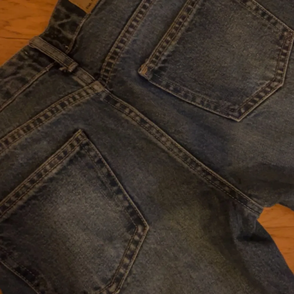 Säljer dessa jeans från lager 157 modellen heter ”icon” storlek xxs. Jeans & Byxor.