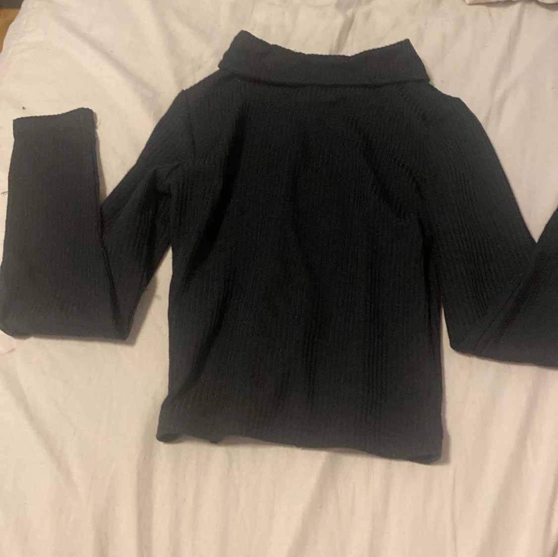  En svart tröja från H&M - 90