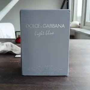 Helt ny dolce gabbana light blue  Jag önska mig det i present men fick av olika personer så har en över om någon är intresserad pris kan diskuteras lägsta jag går är 750