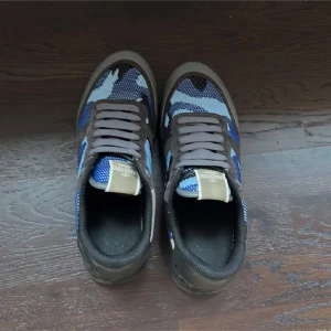 Valentino Rockrunners - Valentino Rockrunners mesh skick 8/10 lätt använda och pris kan diskuteras vid snabb affär
