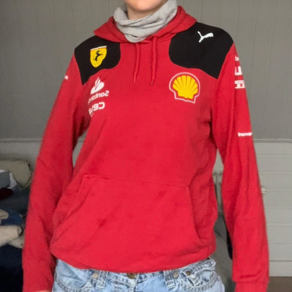 Snygg ferrari hoodie!❣️