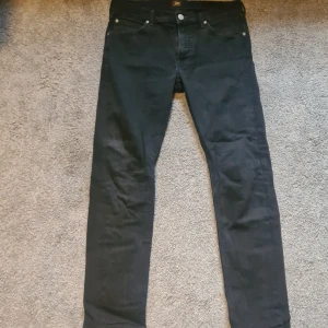Lee jeans  - Lee Daren zip fly jeans  Andvänt men fint skick Skriv vid frågor😊 Pris kan diskuteras!