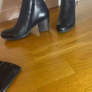 Tergan skor - Ett par jätte fina stövlar från Tergan i storlek 39 och bara testade i äkta läder.