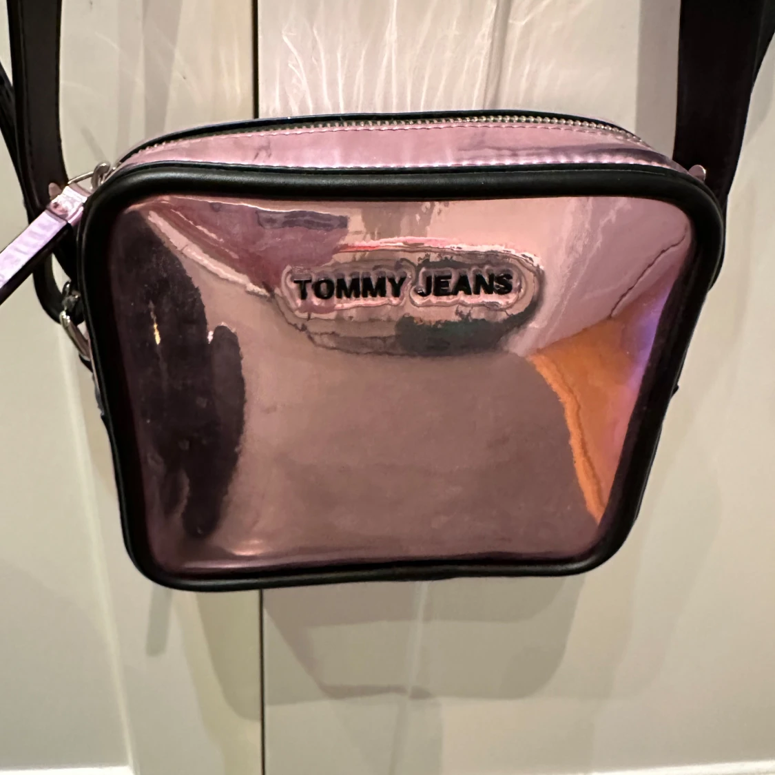 Tommy Hilfiger väska - 90