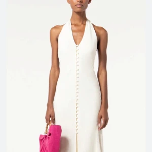 Klänning - Otroligt vacker klänning ifrån märket Cult gaia i nyskick, nypris runt 2500kr. Perfekt till student eller andra fester