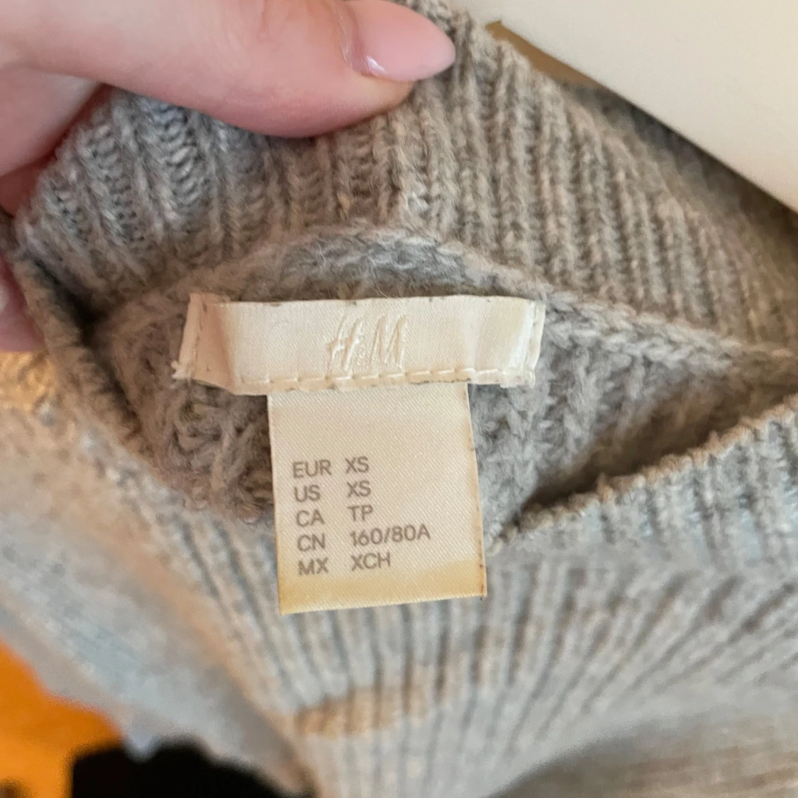 Stickad tröja från H&M  - 90