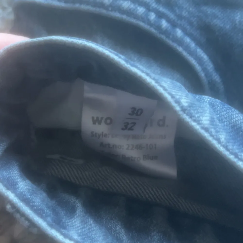 Blå Woodbird Jeans i myckrt bra skick. Säljer pågrund av att jag inte använder dom längre. Storlek W30/L32. Jeans & Byxor.