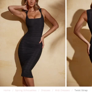 Oh polly klänning  - Finns inte att köpa längre. Helt ny oanvänd. Ordinarie pris 780kr