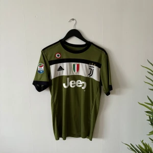 Juventus tröja (2017/2018) - Juventus tröja (2017/2018)