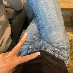 Low Waist Jeans  - Super snygga raka low waist jeans!!🩷 