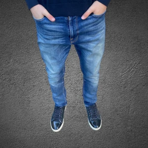 Nudie Jeans - Nudie jeans | otroligt fint skick | nypris 1600+ | modellen är ca 180cm, brukar bära w30 | märkta med 30/28 | fraktar via postnord på köparens bekostnad | hör av dig vid intresse!