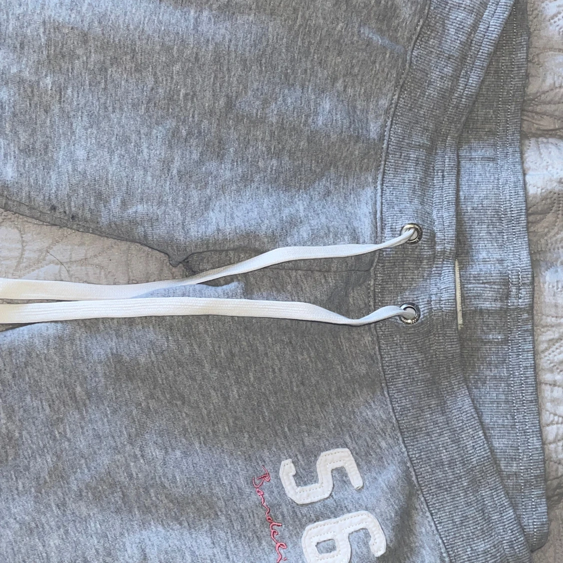 Lågmidjade mjukis - 90