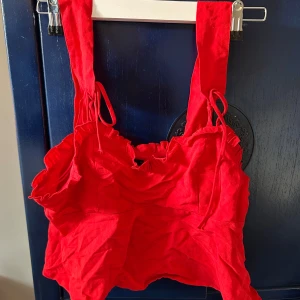 Topp - En Zara topp, storlek S 