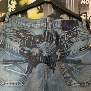 Vintage Jorts - Väldigt gammla och sällsynta Baggy Shorts från Blend Denim, skriv gjärna innan du köper!:) 💛💛💛💛 