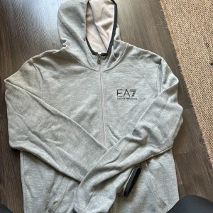 Emporio Armani - Storlek M