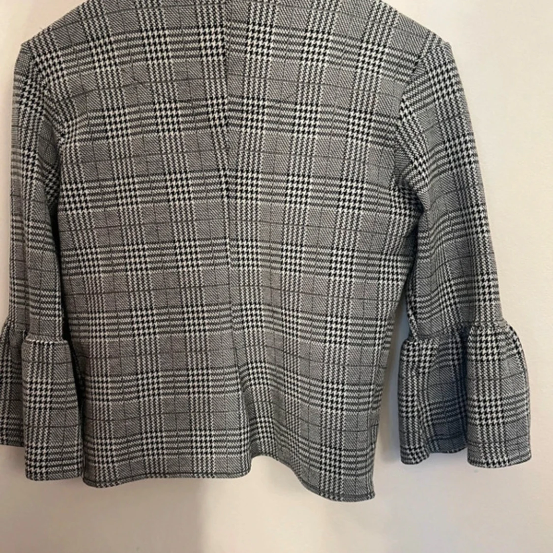 Trendig kort rutig kappa  - 90